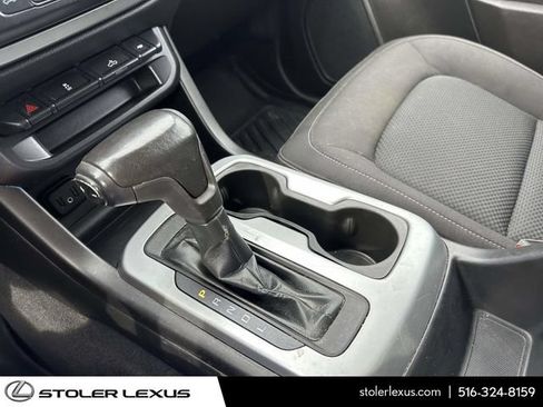 Used 2020 Chevrolet Colorado LT AWD/4WD image 30