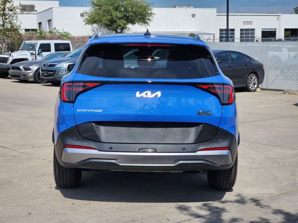 Certified 2026 Kia Sportage EX w/ EX Panorama Roof Package FWD image 13