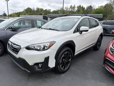 Used 2022 Subaru Crosstrek 2.0i Premium AWD/4WD image 4