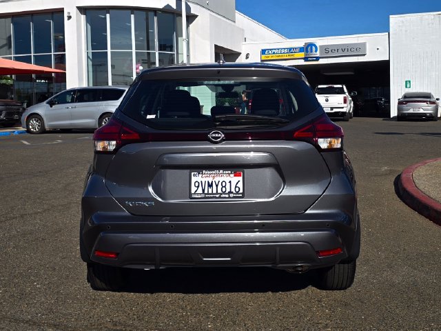 Used 2025 Nissan Kicks Play S FWD image 5