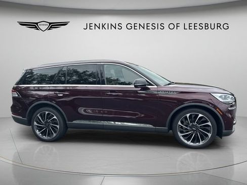 Used 2020 Lincoln Aviator Reserve w/ Equipment Group 202A AWD/4WD image 2