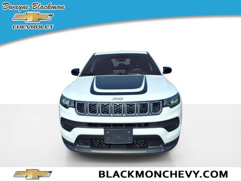 Used 2025 Jeep Compass Sport w/ Mopar Graphics Package AWD/4WD image 5