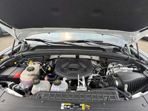Used 2022 Jeep Grand Cherokee Trailhawk w/ Luxury Tech Group III AWD/4WD image 34