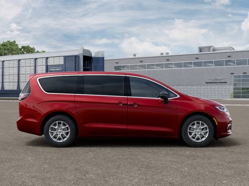 New 2026 Chrysler Pacifica Select FWD image 39