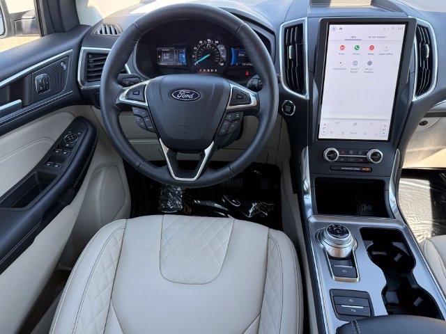 Certified 2024 Ford Edge Titanium AWD/4WD image 8