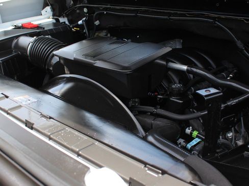 Used 2024 Chevrolet Silverado 2500 W/T w/ WT Convenience Package AWD/4WD image 8