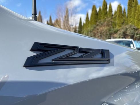 Used 2024 Chevrolet Silverado 1500 Custom Trail Boss w/ LPO, Dark Essentials Package image 12