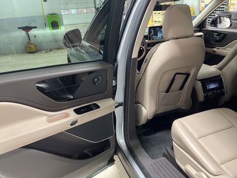Certified 2023 Lincoln Aviator Reserve w/ Elements Package Plus AWD/4WD image 23