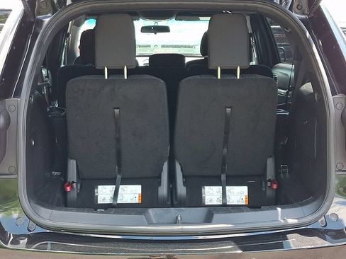 Used 2016 Ford Explorer XLT AWD/4WD image 28