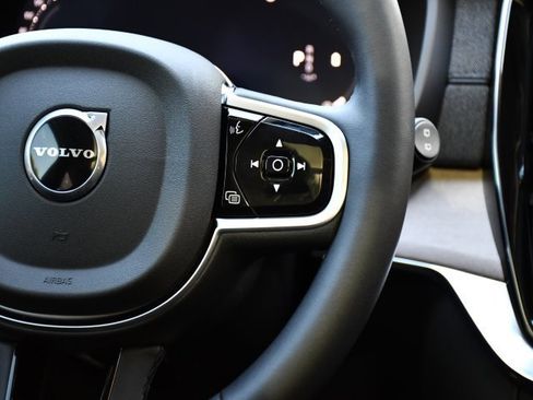 New 2026 Volvo XC90 B6 Plus w/ Protection Package Premier image 22