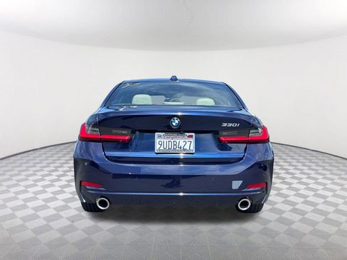 Used 2025 BMW 330i Sedan w/ Premium Package RWD image 5