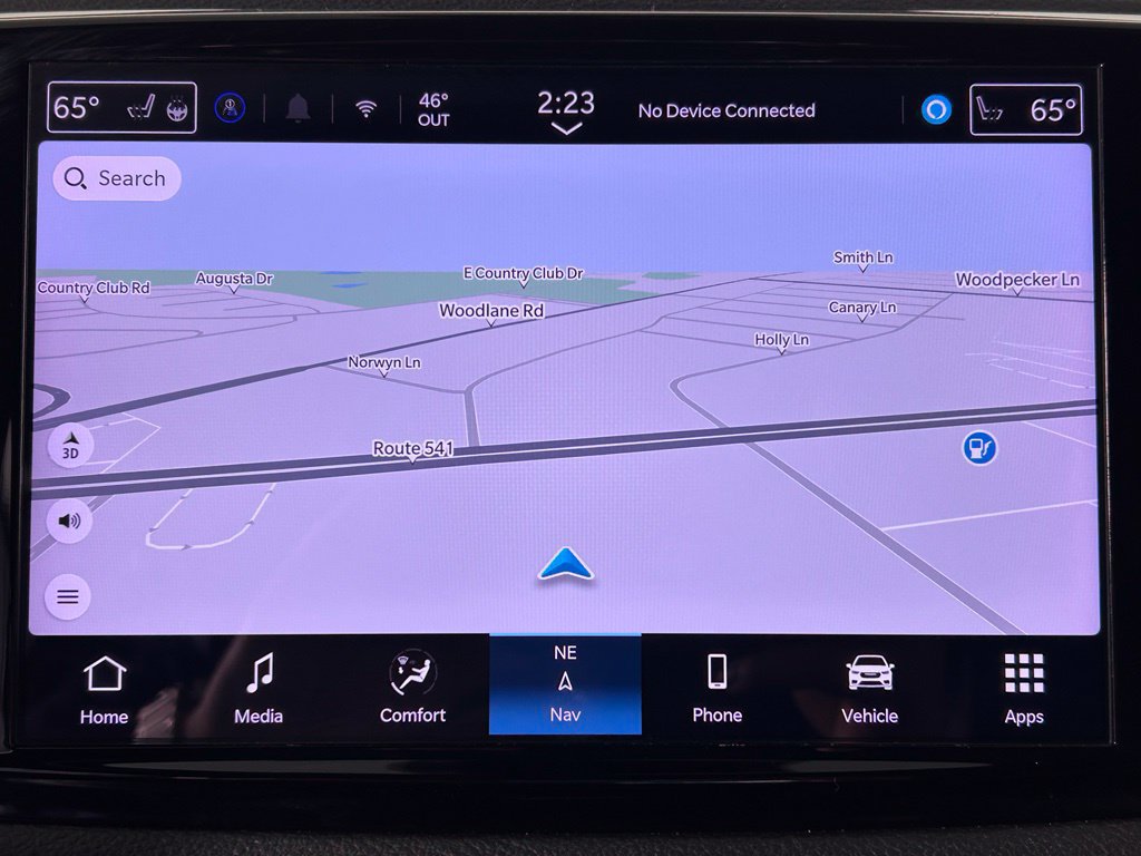 Used 2025 Chrysler Pacifica Limited FWD image 19