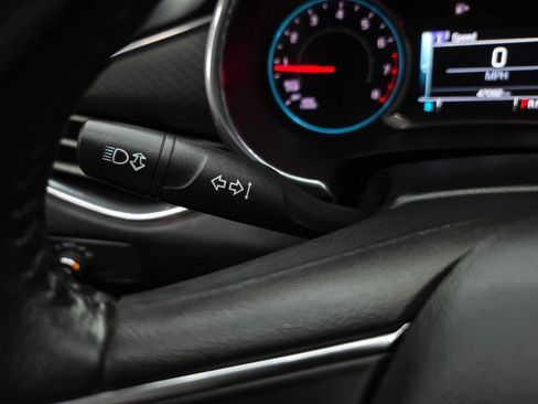 Used 2017 Chevrolet Malibu LT FWD image 21