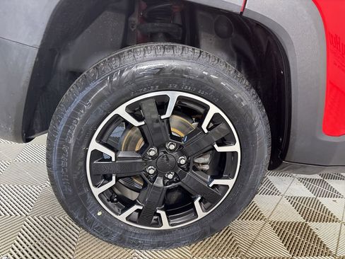 Used 2023 Jeep Renegade Latitude image 34