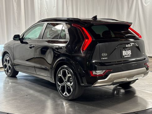 Certified 2023 Kia Niro SX Touring FWD image 9