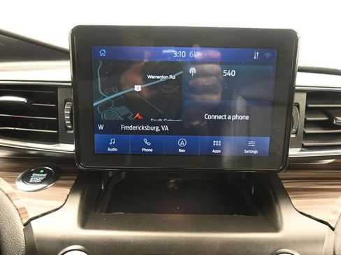 Used 2020 Ford Explorer Limited AWD/4WD image 17