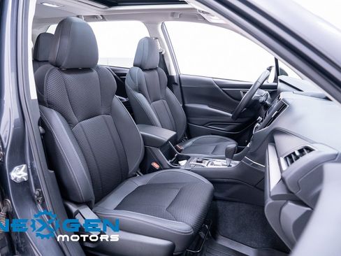Used 2024 Subaru Forester Premium image 50