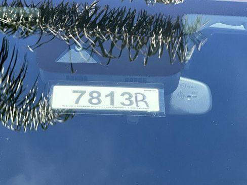 Used 2025 Chevrolet Trax LT w/ Driver Confidence Package image 33