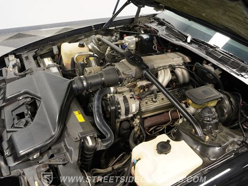 Used 1988 Chevrolet Camaro LT RWD image 33
