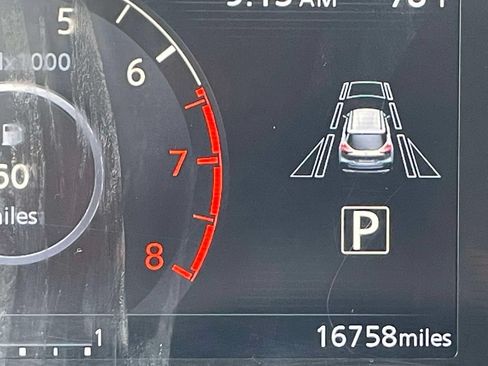 Used 2023 Nissan Kicks SR w/ SR Premium Package FWD image 23