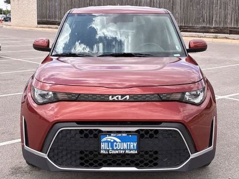 Used 2024 Kia Soul LX w/ Option Group 015 FWD image 9