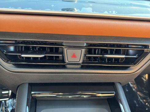 New 2026 Volkswagen Tiguan SEL R-Line AWD/4WD image 26