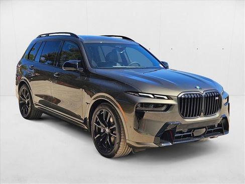 New 2026 BMW X7 M60i image 7