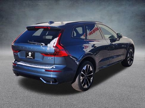 New 2026 Volvo XC60 B5 Plus w/ Protection Package Premier image 7
