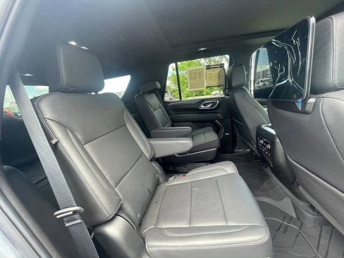 Used 2023 Chevrolet Tahoe Z71 w/ Luxury Package AWD/4WD image 27
