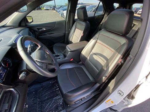 Used 2024 Chevrolet Equinox RS w/ RS Leather Package AWD/4WD image 23