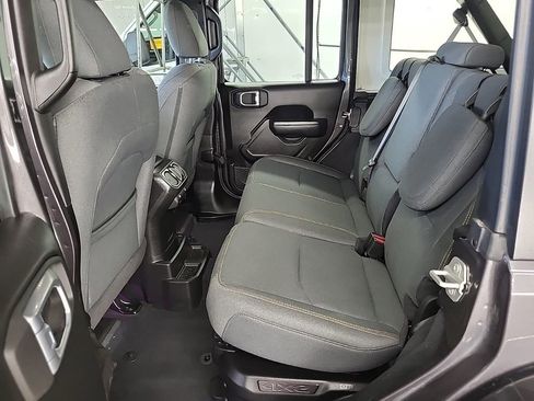 Used 2024 Jeep Wrangler Unlimited w/ Convenience Group image 6