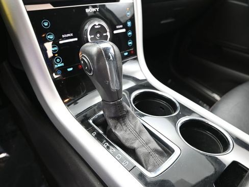 Used 2014 Ford Edge Limited FWD image 21