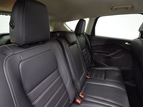 Used 2019 Ford Escape SEL image 24