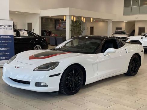 Used 2009 Chevrolet Corvette Coupe w/ Preferred Equipment Group RWD image 8