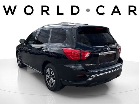 Used 2018 Nissan Pathfinder SL image 5