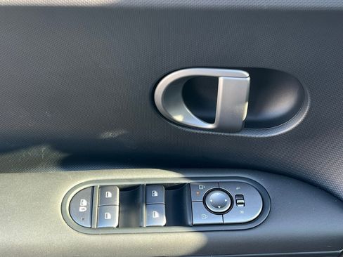 New 2026 Hyundai Ioniq 5 SE image 22