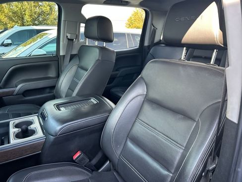 Used 2019 GMC Sierra 3500 Denali w/ Duramax Plus Package image 16