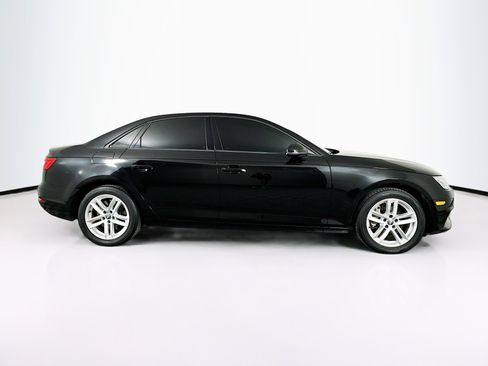 Used 2017 Audi A4 2.0T Premium image 10