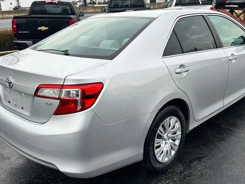 Used 2013 Toyota Camry LE image 6