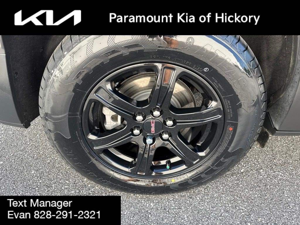Used 2022 GMC Acadia AT4 w/ Preferred Package AWD/4WD image 9