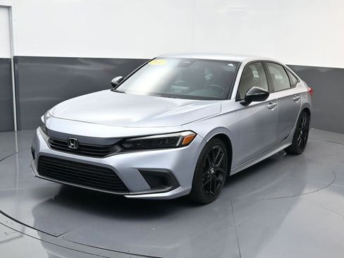 Used 2022 Honda Civic Sport image 1