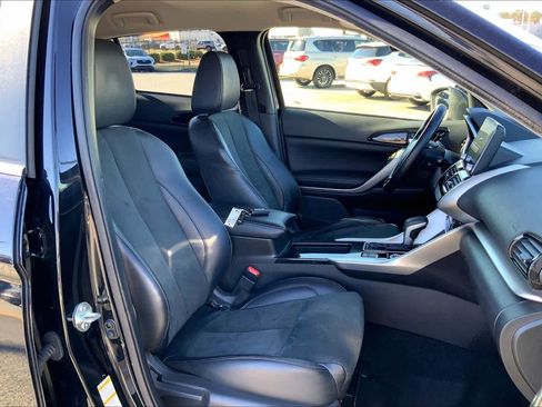 Used 2024 Mitsubishi Eclipse Cross SE image 9