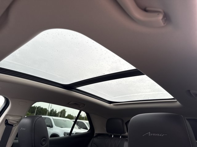 Used 2023 Buick Envision Avenir AWD/4WD image 28