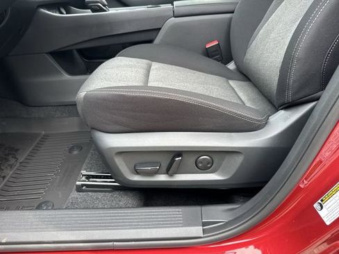 New 2026 Nissan Rogue SV w/ Cold Weather Package AWD/4WD image 28