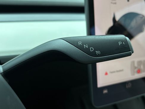 Used 2022 Tesla Model 3 Long Range AWD/4WD image 40