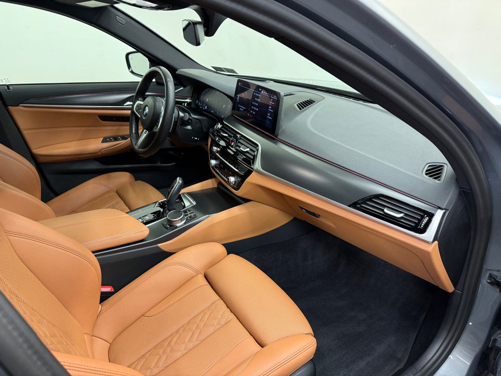 Used 2023 BMW 540i xDrive w/ M Sport Package AWD/4WD image 24