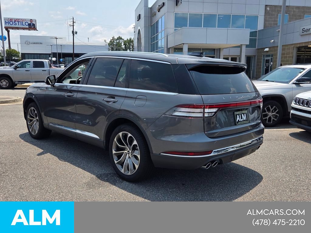 Used 2025 Lincoln Aviator Reserve AWD/4WD image 9