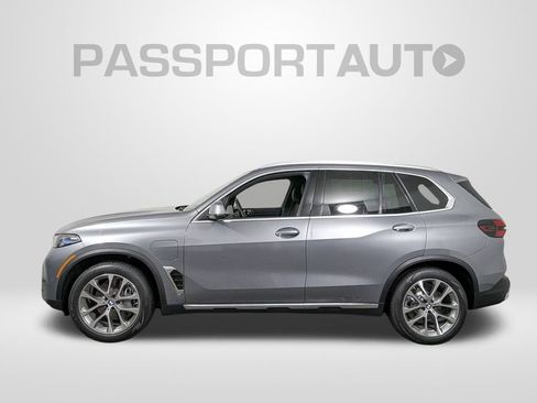 New 2026 BMW X5 xDrive50e w/ Executive Package AWD/4WD image 2