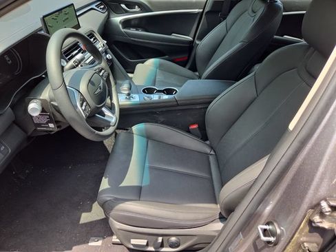 Used 2026 Genesis G70 2.5T RWD image 10
