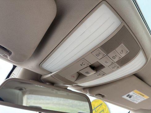 Used 2014 Mercedes-Benz E 350 4MATIC Sedan image 39